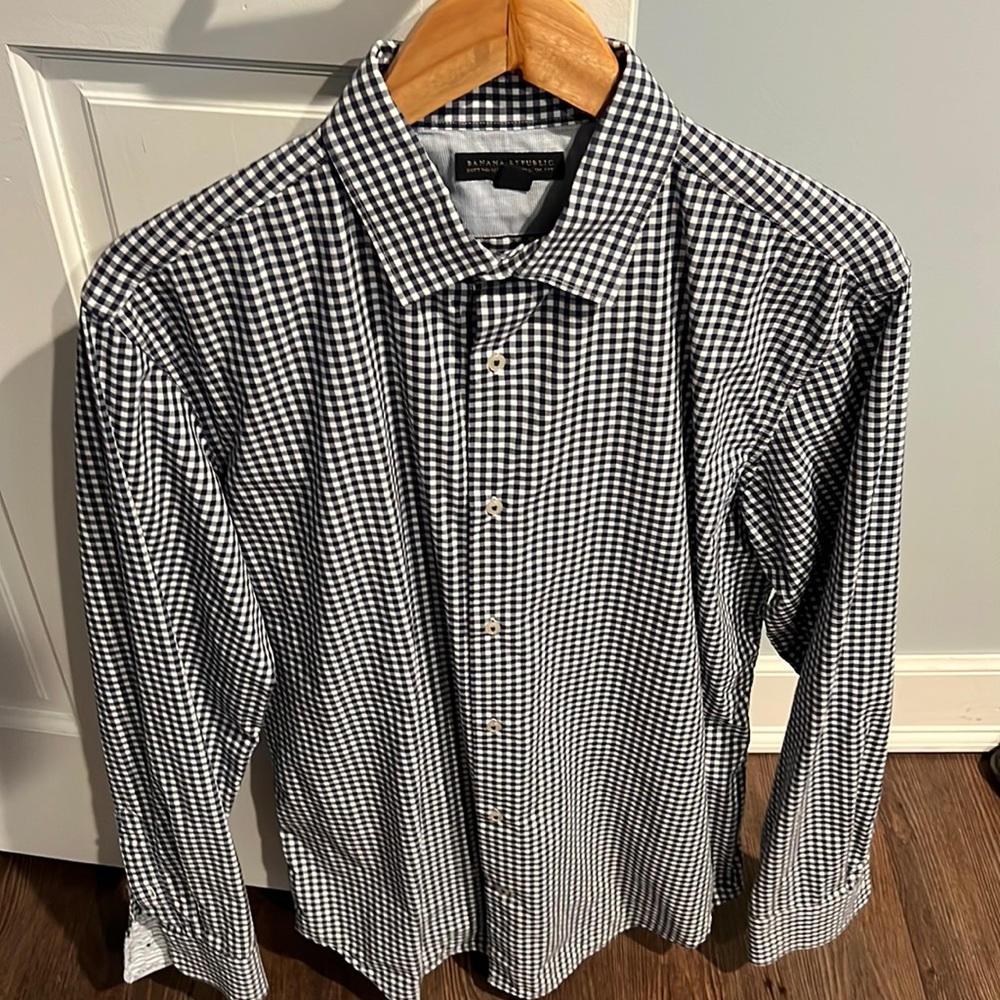 Banana Republic Button Down Shirt
